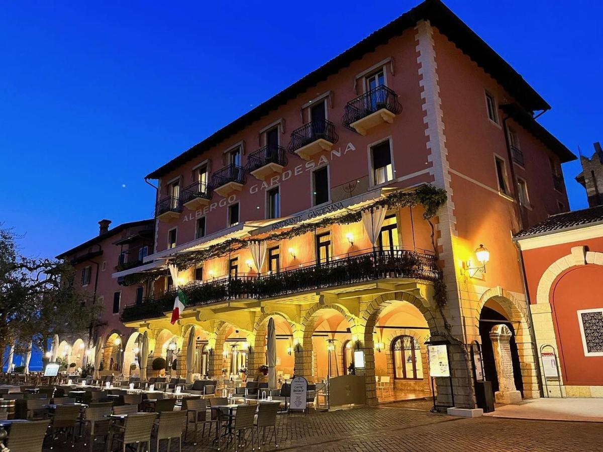 Albergo Gardesana Torri Del Benaco Exterior foto